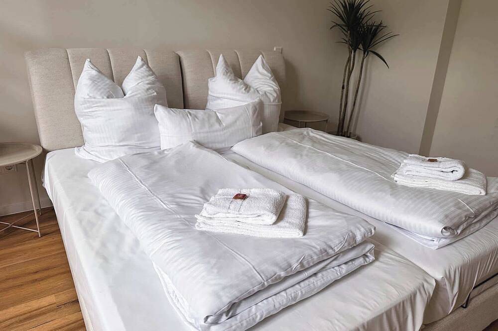 Ganze Wohnung, Zentrales Apartment in Celle: 2 Schlafzimmer, Küche, Parkplatz & Stadtzentrum in Celle, Aller-Leine-Tal