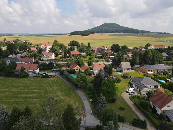 Ferienwohnung für 2 Personen, mit Balkon und Seeblick in der Lausitz