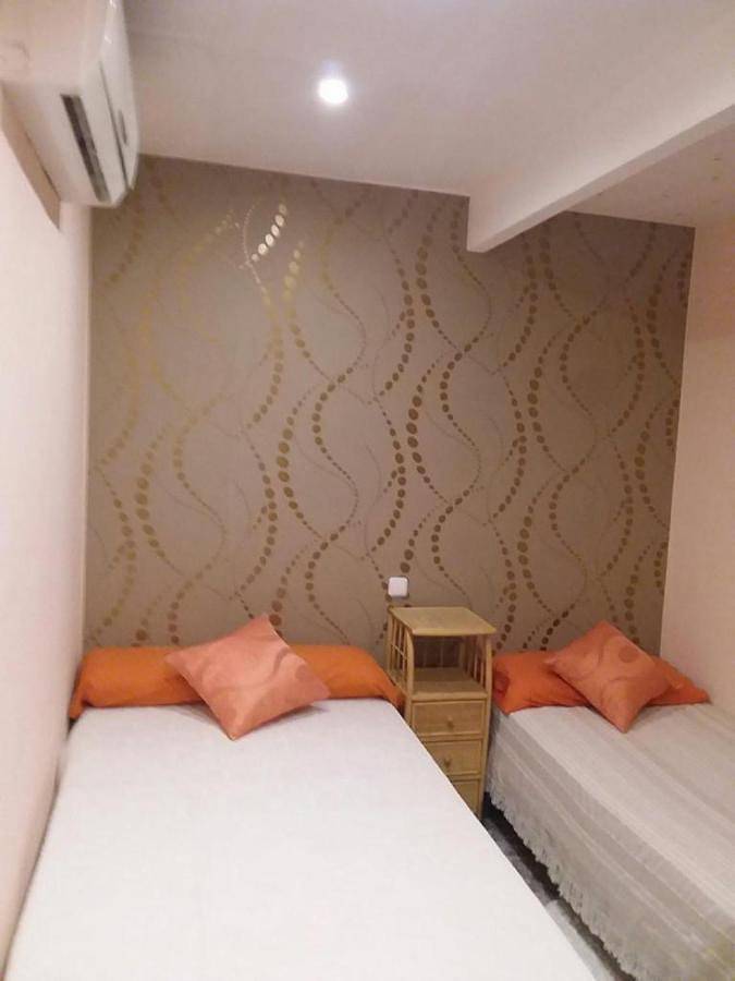 Hütte für 2 Personen, mit Garten in Barcelona