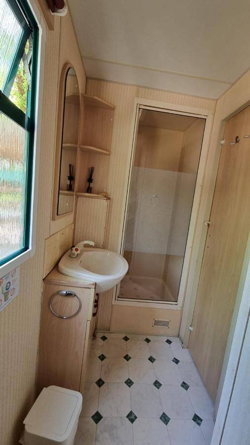 Location de vacances pour 4 personnes, avec Terrasse et Jardin ainsi que Piscine et Vue à Saint-Jean-de-Valériscle - 4