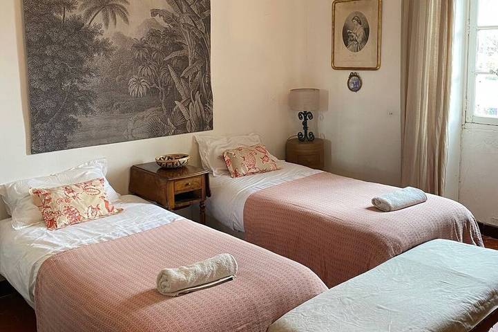 Gîte pour 19 personnes, avec piscine et jardin à Ollioules - 4