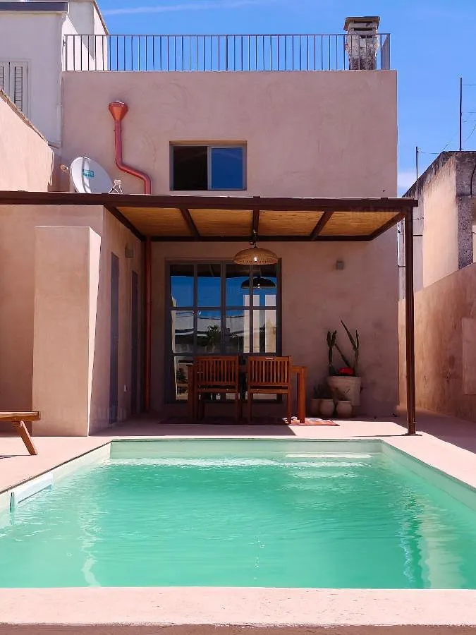Casa de vacaciones para 4 personas, con piscina y jardín - 1