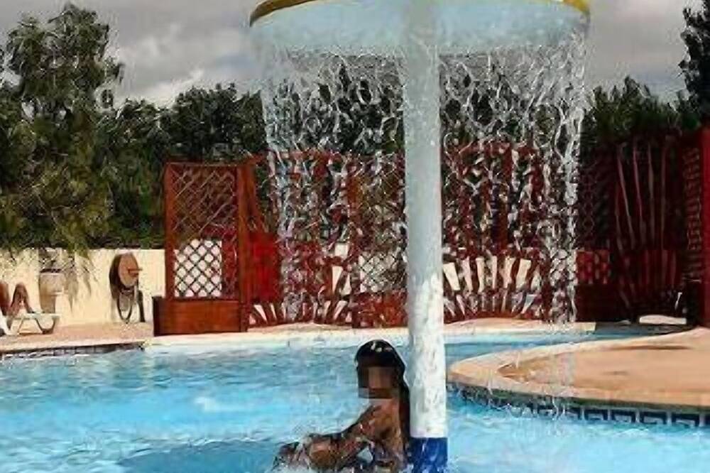 Zecamping 4* familial piscine chiens acceptés bien-être tente Bbq 25m2 in Villeneuve-lès-Béziers, Costa mediterránea (Francia)