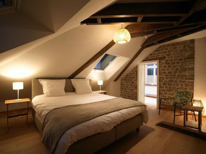 Location de vacances pour 4 personnes, avec jardin ainsi que vue et terrasse à Gerpinnes