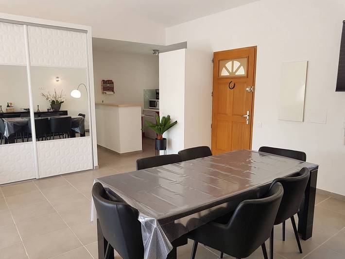 Location de vacances pour 6 personnes, avec jardin et piscine, adapté aux familles à Zonza - 2