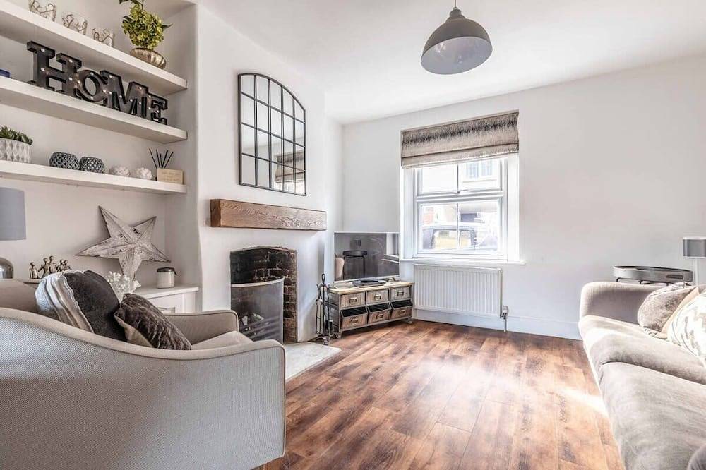 Stunning Victorian Cottage in Windsor in Windsor, Berkshire