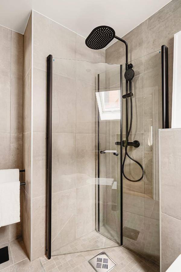 Ganze Wohnung, Odda Living - 3Br & 1Br - A3 in Odda
