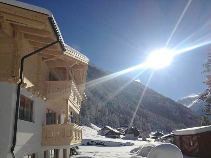 Ferienwohnung für 6 Personen, mit Terrasse und Ausblick in Zwieselstein