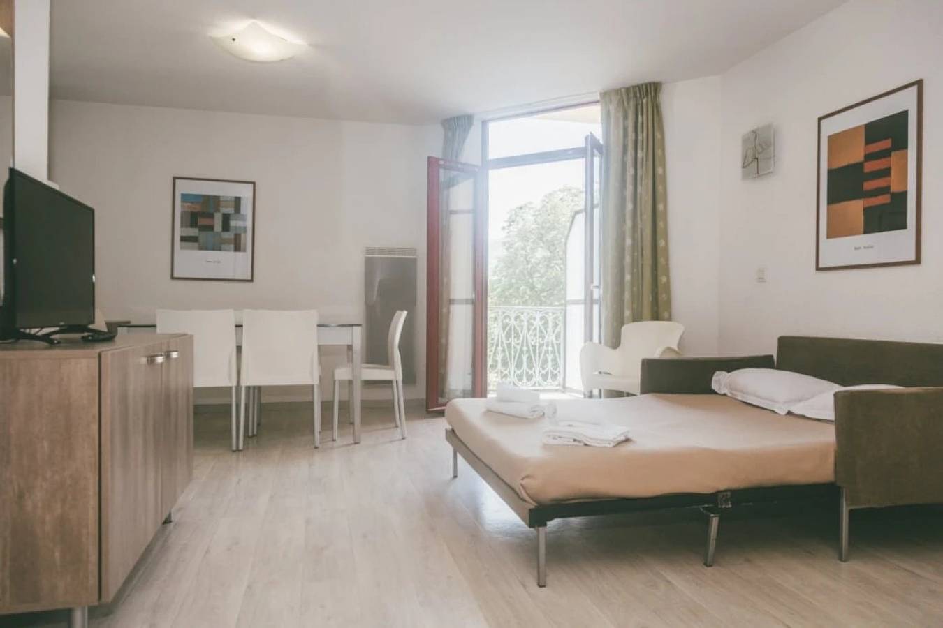 Appartement entier, Appartement 3 étoiles - ccbgfdg in Allevard, Isère