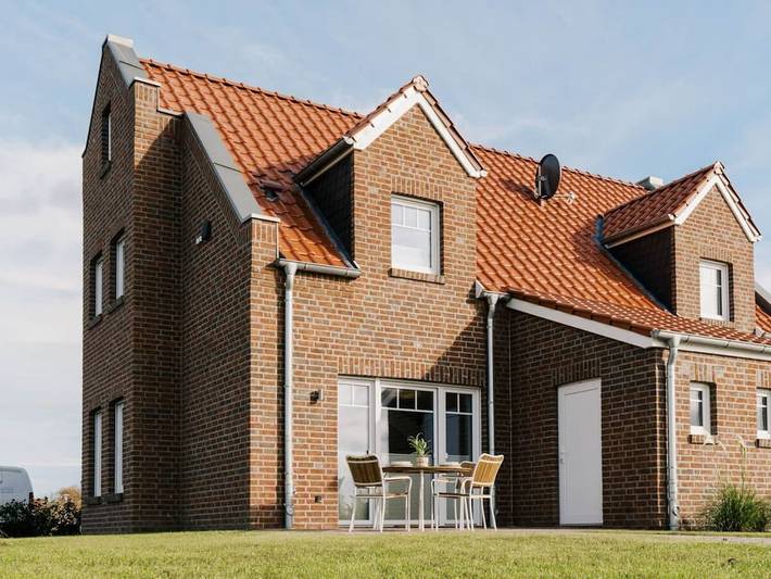 Luxus-Ferienhaus für 4 Personen, mit Terrasse und Garten in Greetsiel