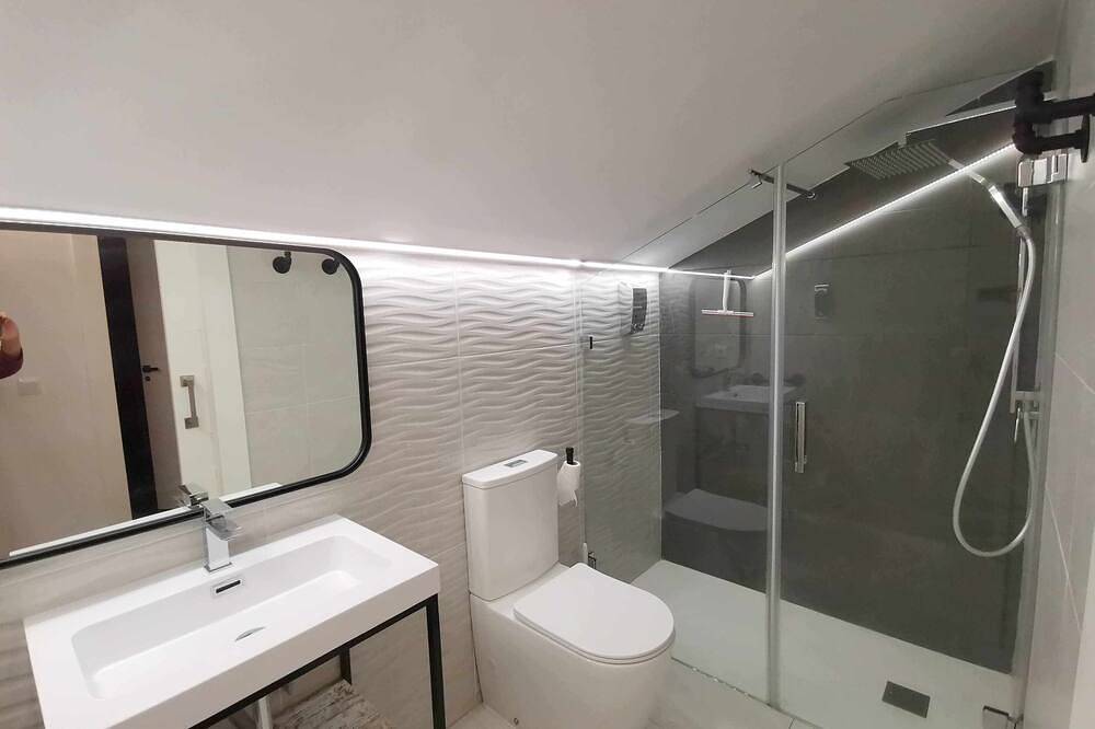 Apartamento entero, Apto 3 Dormitorios Villa Marel in Trefacio, Lago de Sanabria