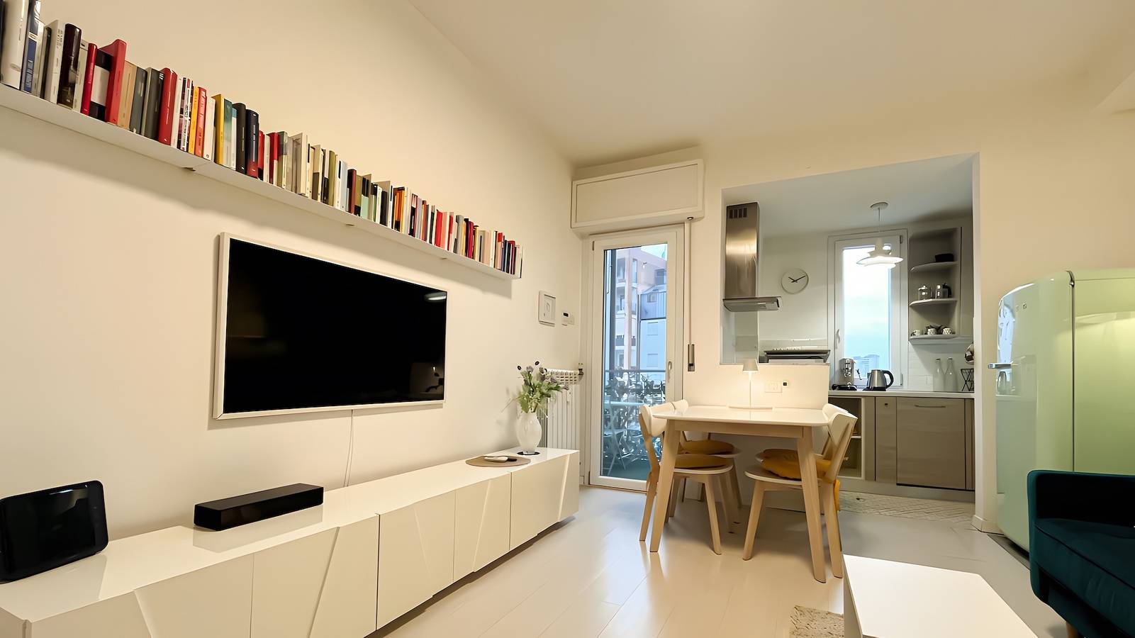 Hel leilighet, Apartment with Balcony, Wi-Fi and Air Conditioning in Milano, Provinsen Milano