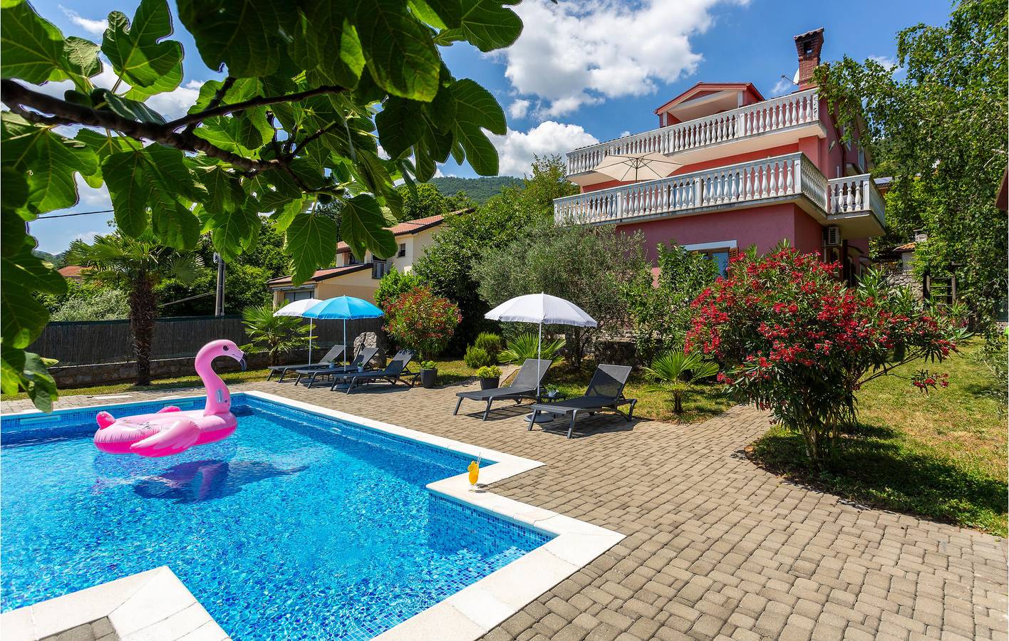 Casa vacanza a Kvarn a partire da 312€ a notte