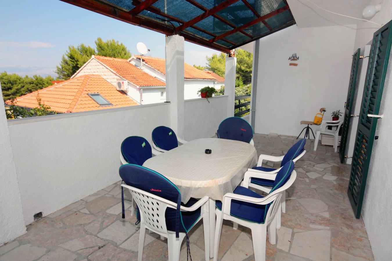 Cały apartament, Trzypokojowy apartament z tarasem Mirca, Brač A-5655-a in Mirca, Supetar