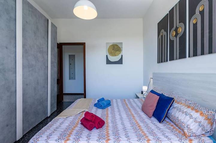 Appartement entier, The Lux Apartment - Arona, Lakefront - Ac - Wifi - By Guestaly in Arona (Lago Maggiore), Commune de Arona