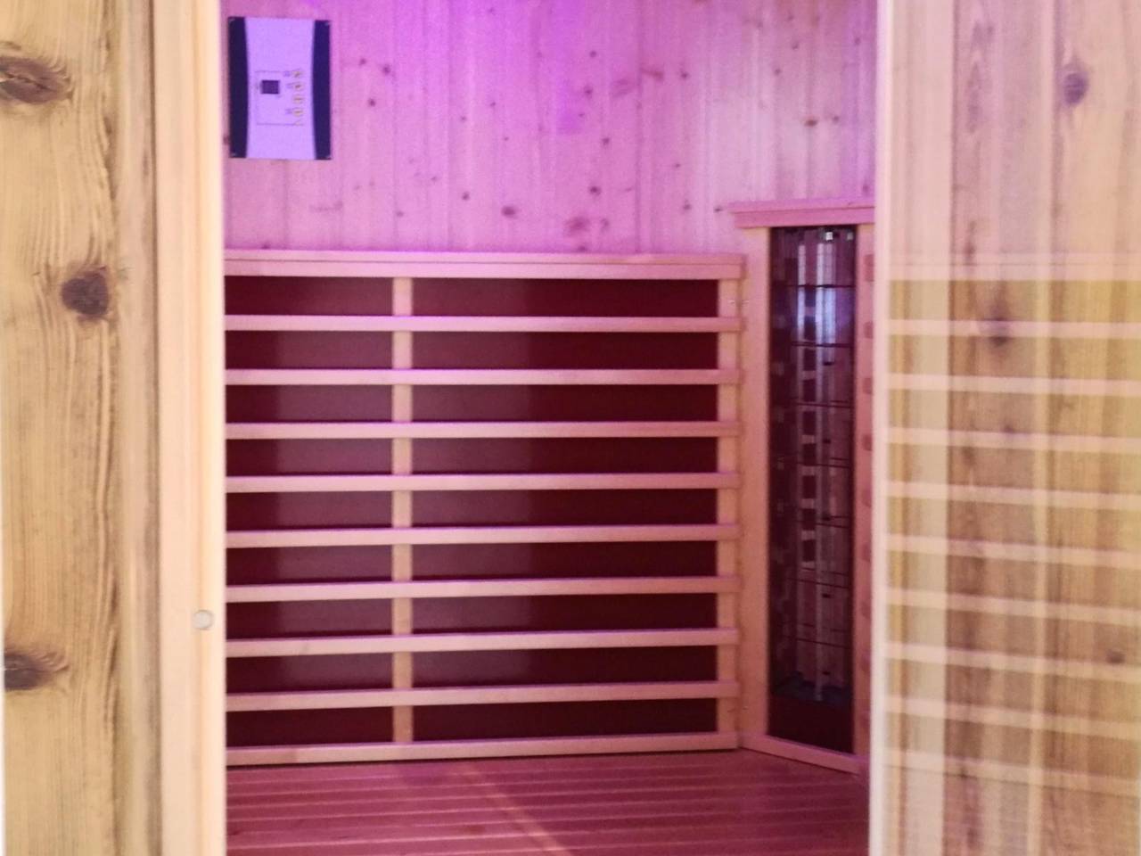Nature chalet nearby forest with infrared sauna in Hermagor, Hermagor-Pressegger See