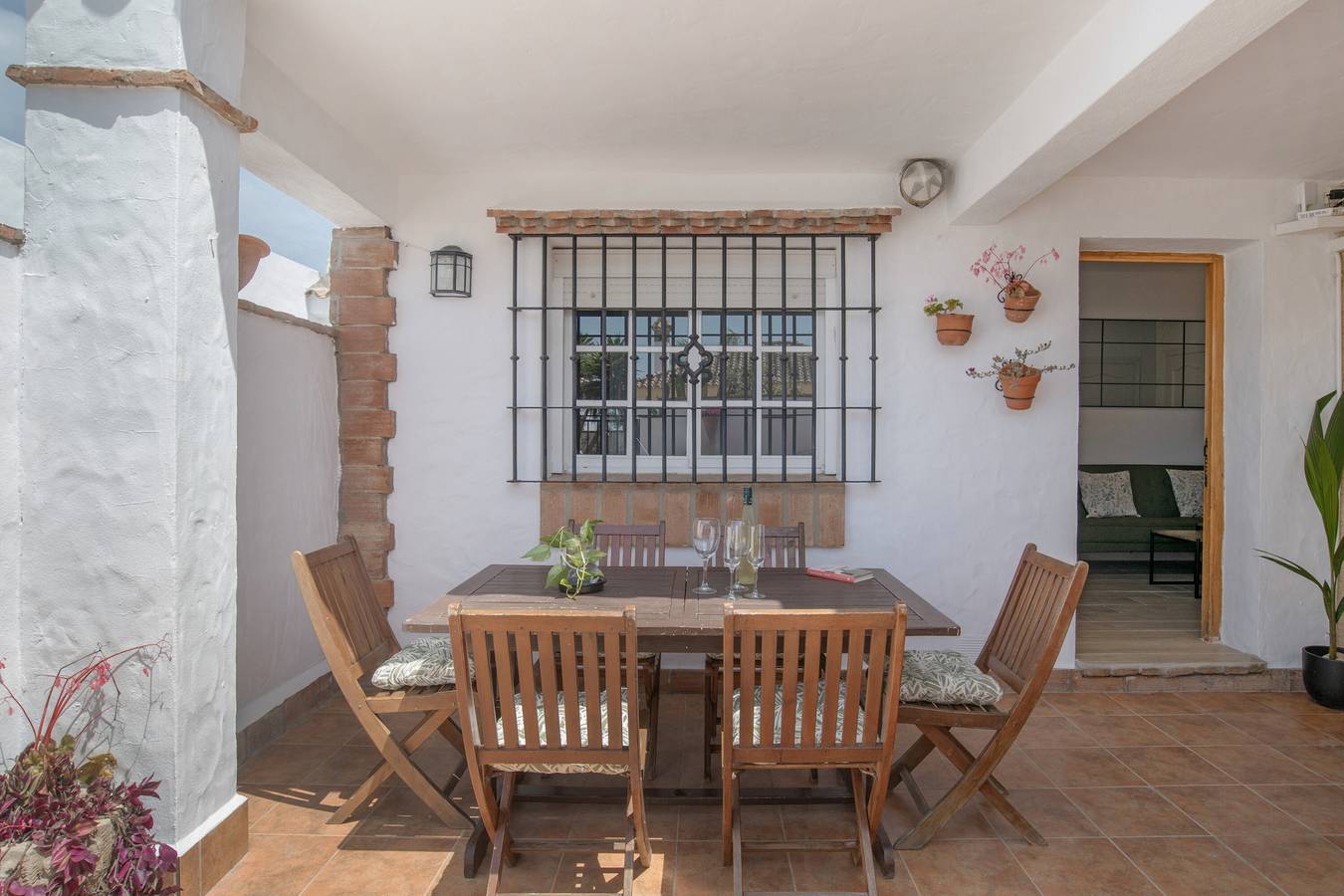 Appartement entier, Appartement 'Mayo 1' avec piscine partagée, Wi-Fi et climatisation in Conil de la Frontera, Costa de la Luz