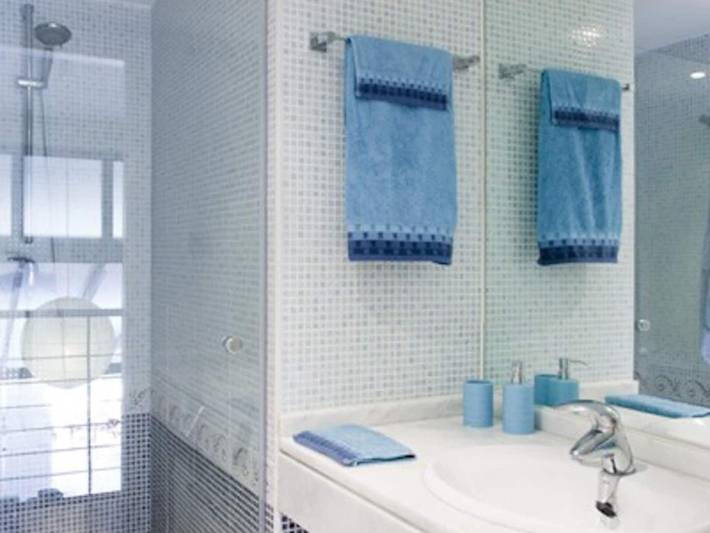 Appartement de vacances entier, Charming San Sebastián de Los Reyes - Loft, 2 chambres, 2 salles de bain, parkin in San Sebastián de los Reyes, Área Metropolitana de Madrid