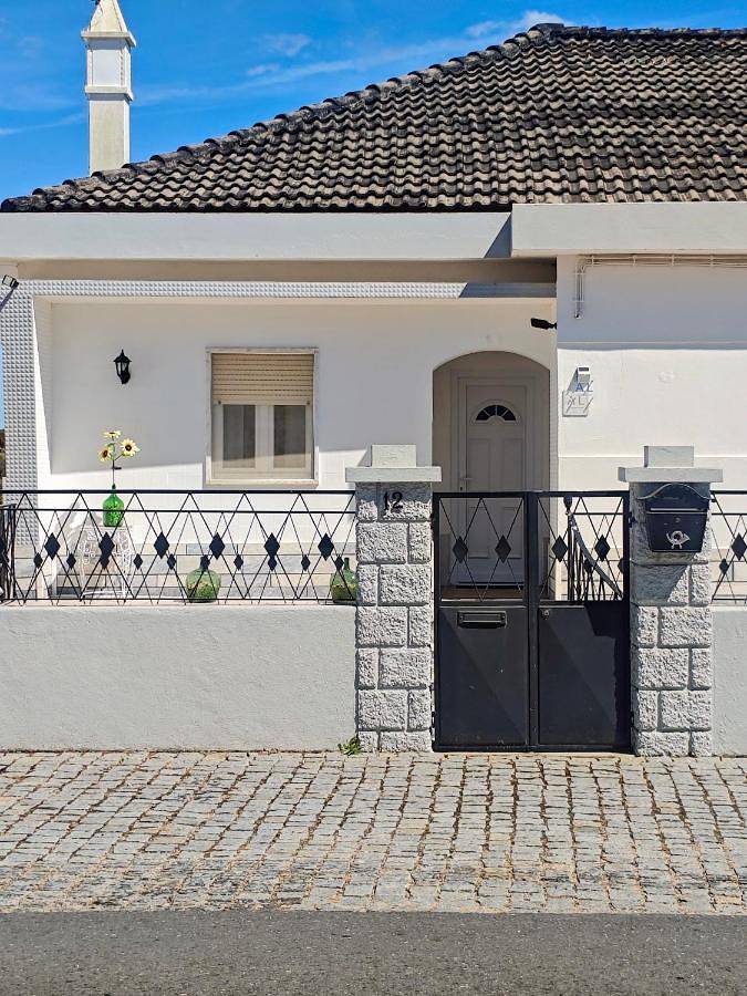 Location de vacances pour 6 personnes, avec Balcon et Terrasse ainsi que Jardin et Vue sur le lac dans Nisa