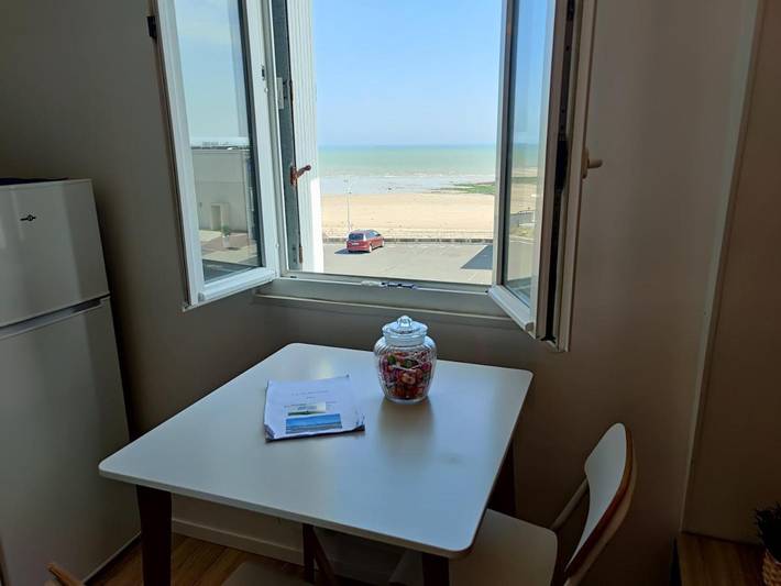 Gîte pour 2 personnes, avec vue à Luc-sur-Mer - 3