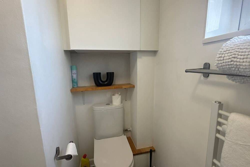 Ganze Wohnung, Central Horsham Flat | Free Parking in Horsham, West Sussex