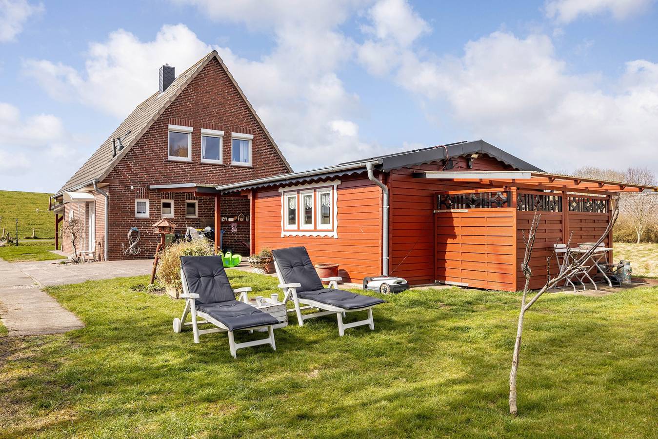 Ferienhaus „Kapitänsstuv“ mit privater Terrasse, Garten und Wlan in Kaiser-Wilhelm-Koog, Nordseeküste