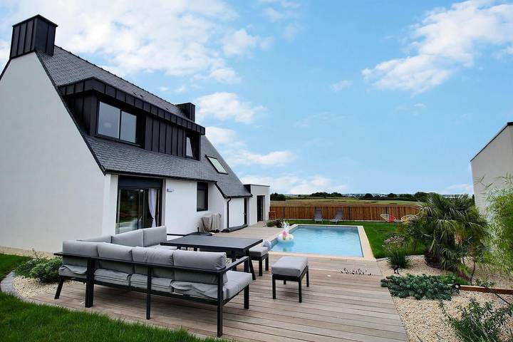Gîte pour 8 personnes, avec vue ainsi que piscine et jardin - 1