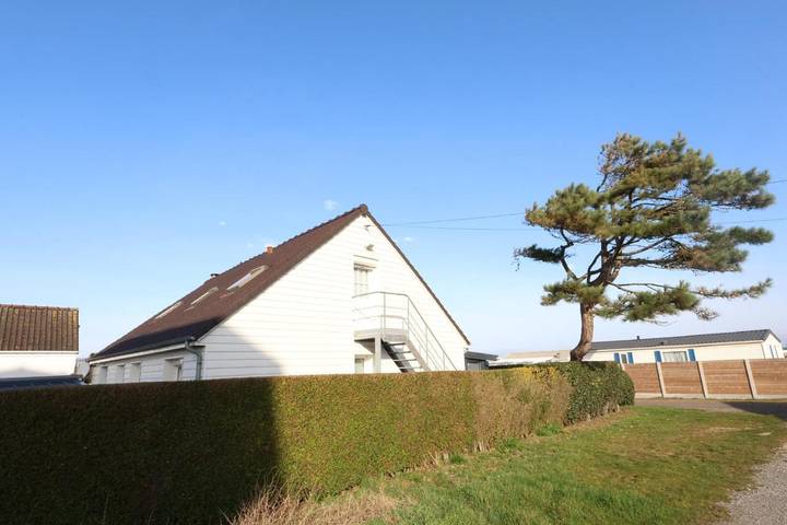 Gîte pour 4 personnes, avec jardin dans Sainte Cécile Plage - 3