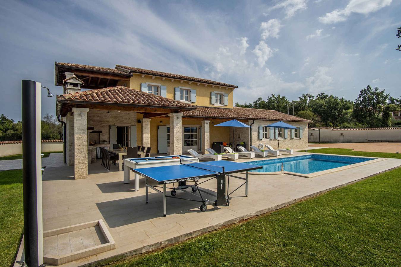 Villa mit Swimmingpool, Tischtennis und Grillterrasse  in Marčana, Südküste Istrien