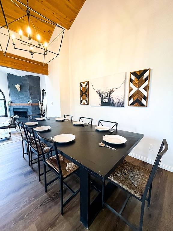 Grand Cabin In the Trees. 10 Mins from Downtown. in Flagstaff, Coconino Nationalwald