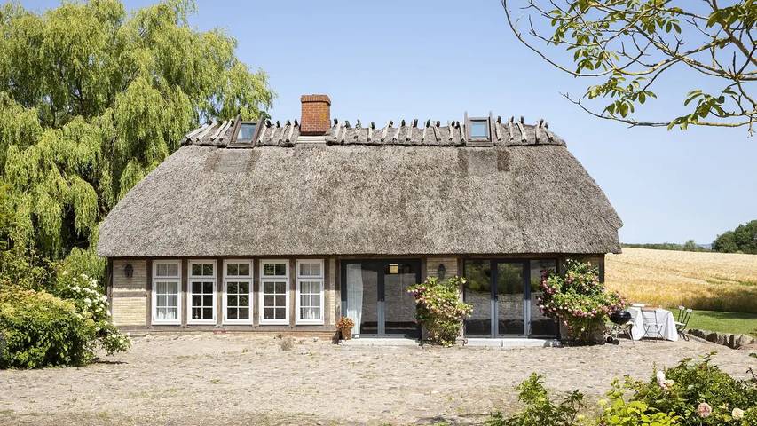 Ferienhaus für 4 Personen, mit Garten und Sauna sowie Terrasse in Pommerby