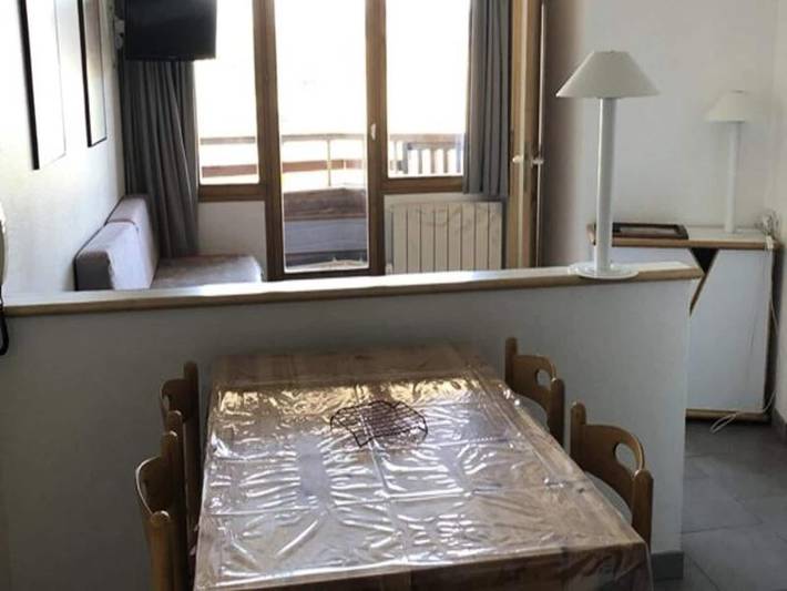 Gîte pour 5 personnes, avec balcon dans Office de Tourisme de l'Alpe d'Huez - 3