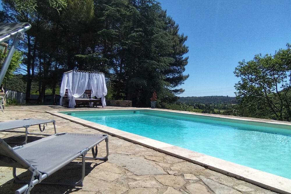 Superb Villa with pool - Exceptional view, 30min from the sea in Vailhauquès, Region de Montpellier