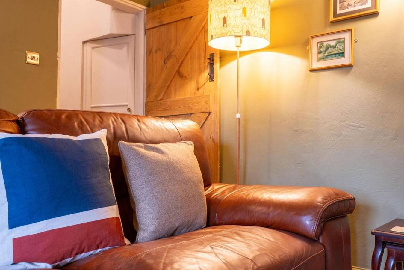 Host Stay Well Farm Cottage in Derbyshire