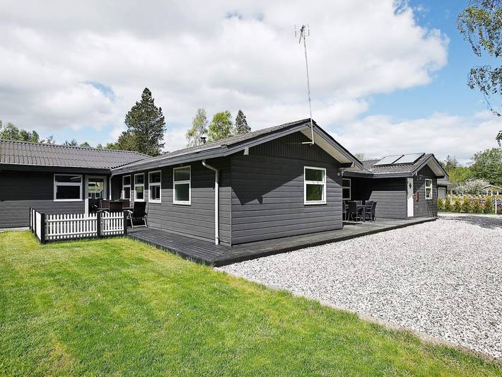 Ferieudlejning for 10 personer, med Jacuzzi og Terrasse samt Pool i Mariagerfjord