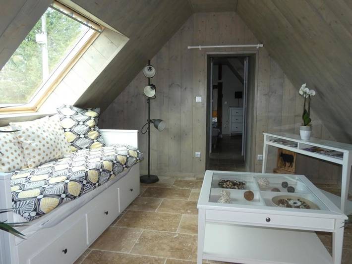 Location de vacances pour 6 personnes, avec Jacuzzi et Terrasse ainsi que Piscine et Vue à Sennevières