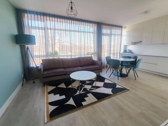 Last minute apartment voor 4 personen, met Terras in Eindhoven