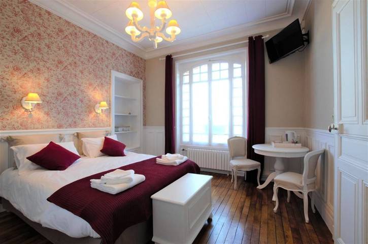 Chambre d’hôte pour 2 personnes, avec sauna ainsi que jardin et piscine