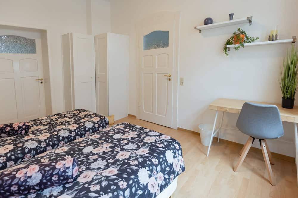 Ganze Wohnung, Praktikanten der Bundespolizei Ferienwohnung - große Ferienwohnung mit Balkon in Auerbach, Chemnitz und Umgebung