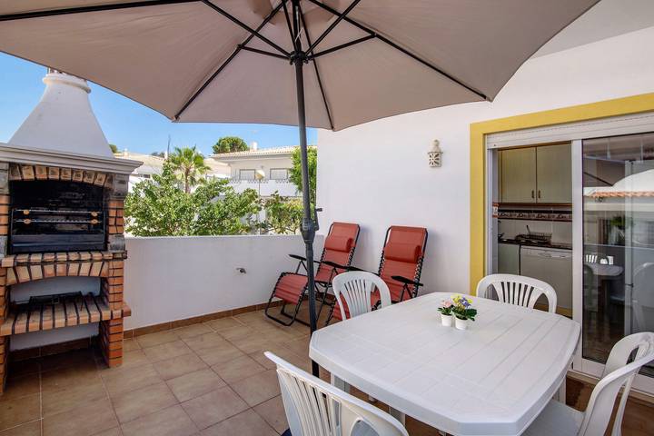 Location de vacances pour 6 personnes, avec balcon dans Olhos de Água