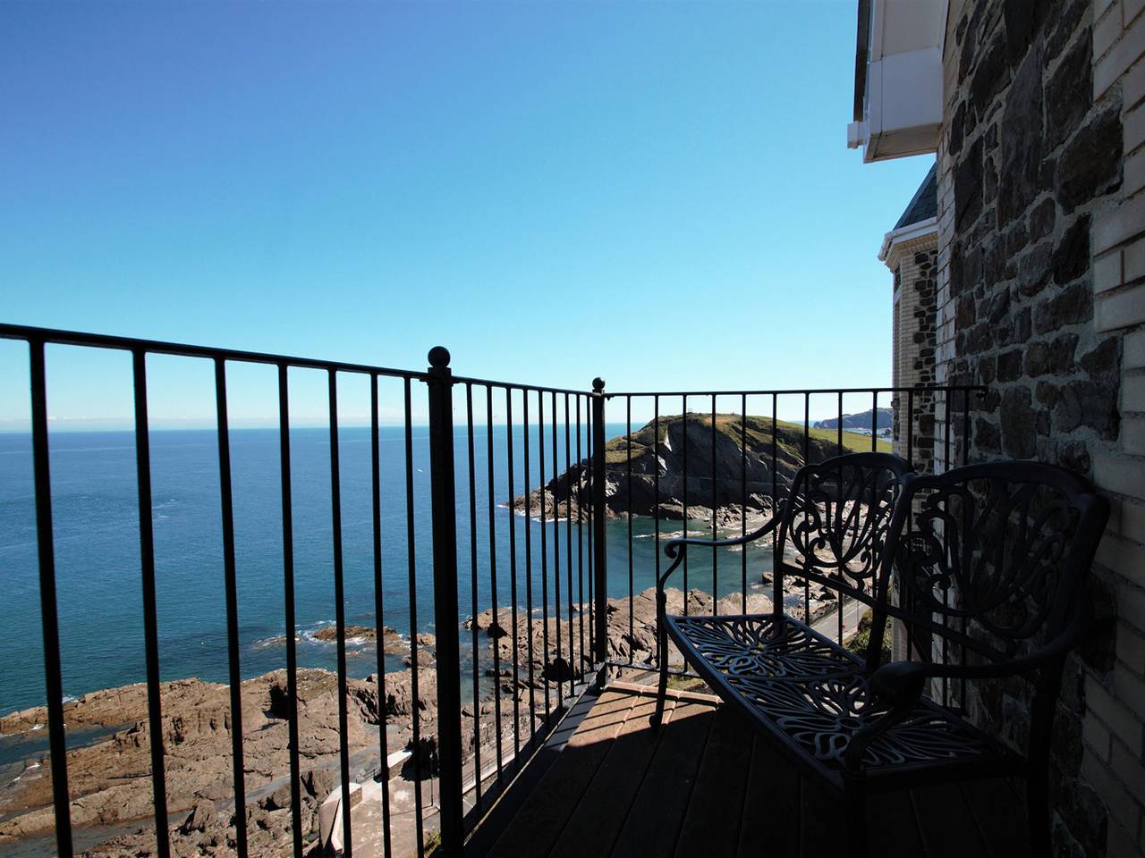 Entire studio, Ocean Breeze in Ilfracombe, Devon