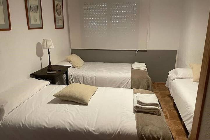 Villa spectaculaire de 8/9 chambres et capacité de 19 personnes in Polop, Costa Blanca