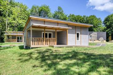 Mobil Home pour 4 Personnes dans Monestier-Merlines, Parc Naturel Régional de Millevaches en Limousin, Photo 4