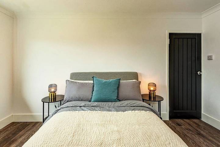 Apartamento entero, Modern 3-Bed Home | Sleeps 7 | 10 Mins to Beach in Gosport, Hampshire