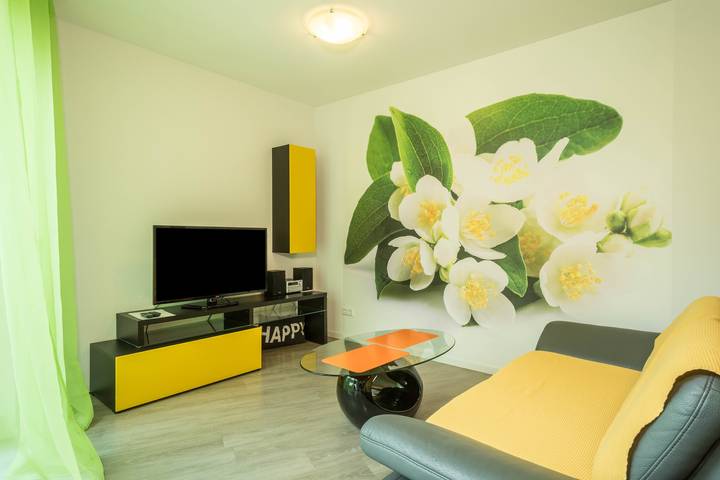 Ganze Wohnung, Apartment 'Jasmin' mit großer Terrasse und Blick in den schön angelegten Blumengarten in Sipplingen, Region Bodensee-Oberschwaben