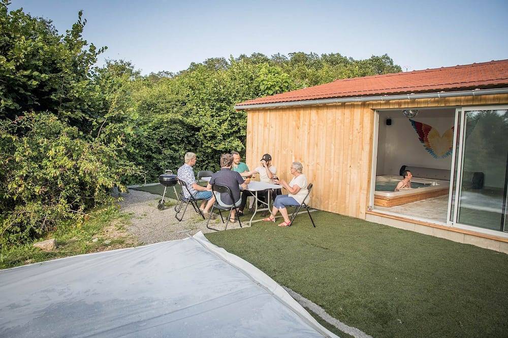 Ganze Wohnung, Unique cottage with swim spa and lots of surprises in Saint-Junien, Rochechouart und Umgebung