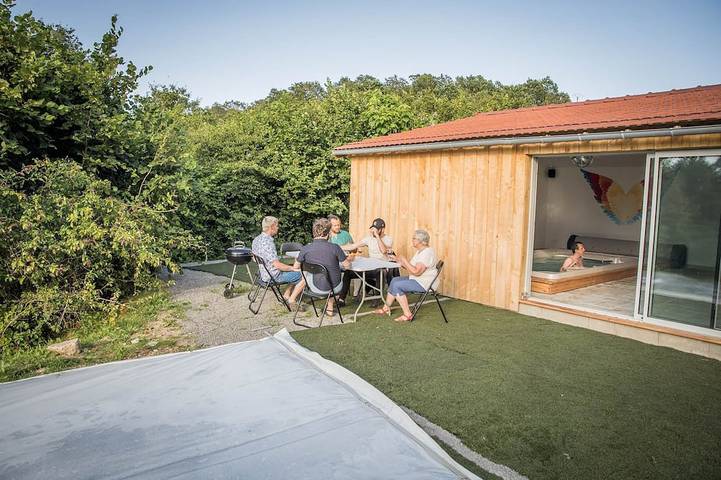 Apartamento entero, Unique cottage with swim spa and lots of surprises in Saint-Junien, Región de Rochechouart