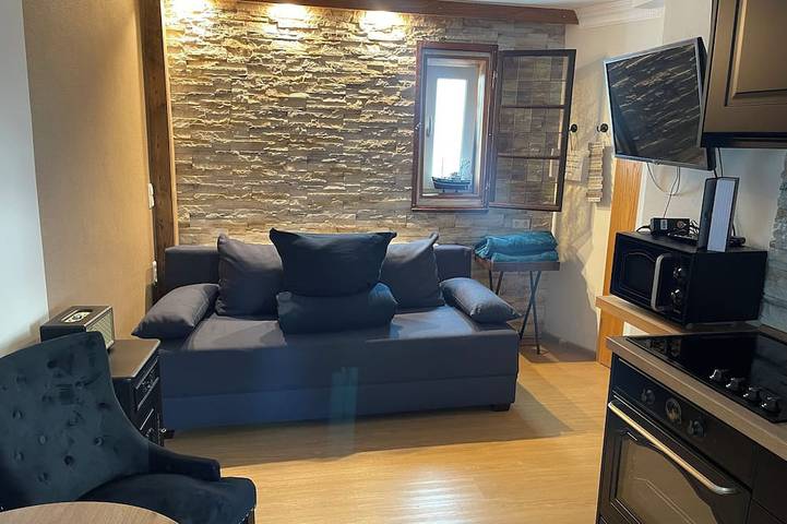 Ferienwohnung für 2 Personen, mit Whirlpool und Terrasse in Ulmen