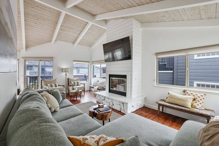 Holiday home for 7 people, with balcony in Big Sur