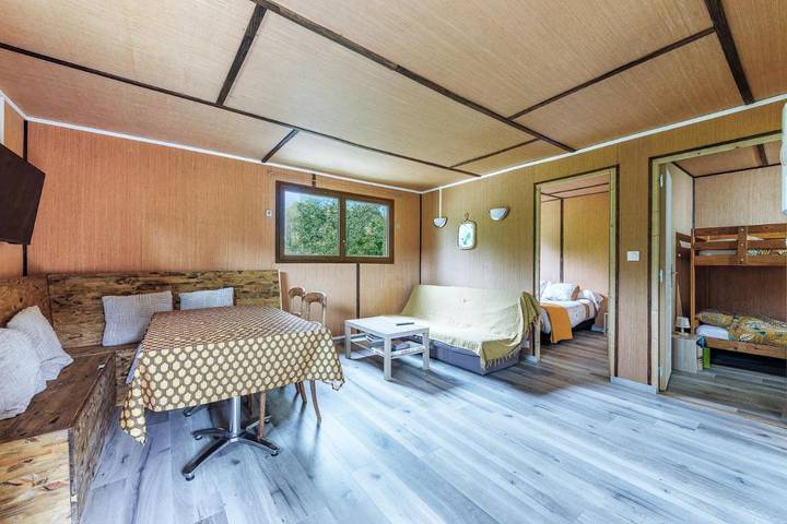 Location de vacances pour 6 personnes, avec terrasse dans Blésignac - 3